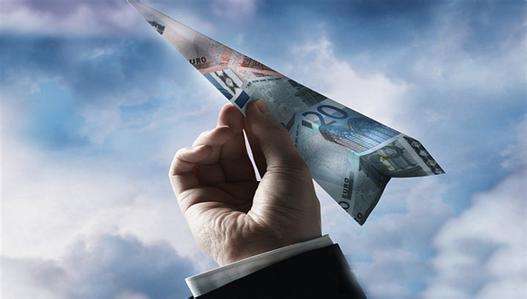 国际金价高位回落 短期调整未改中期趋势